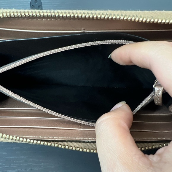 Vintage Gucci Interlocking GG Leather Continental Wallet - Picture 5 of 17